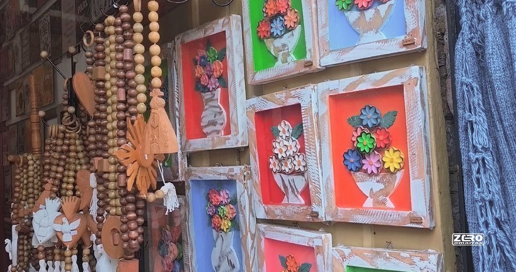 Loja de artesanato no centro de Ouro Preto, Minas Gerais